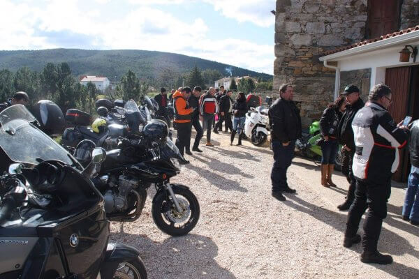 Passeio de moto - Grupos na Adega