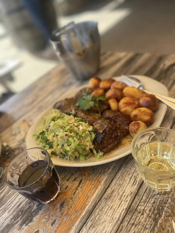 Bochechas de porco no forno Bochechas de porco no forno